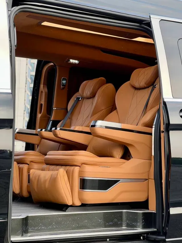 2022 Mercedes-Benz V Class 2.0T 211HP L4 9AT,autocango,china used car exporter,china ev exporter,chinese used car exporter,chinese used ev exporter