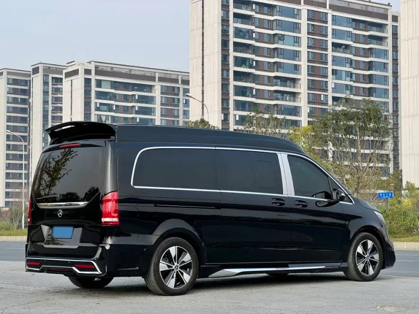 2022 Mercedes-Benz V Class 2.0T 211HP L4 9AT,autocango,china used car exporter,china ev exporter,chinese used car exporter,chinese used ev exporter