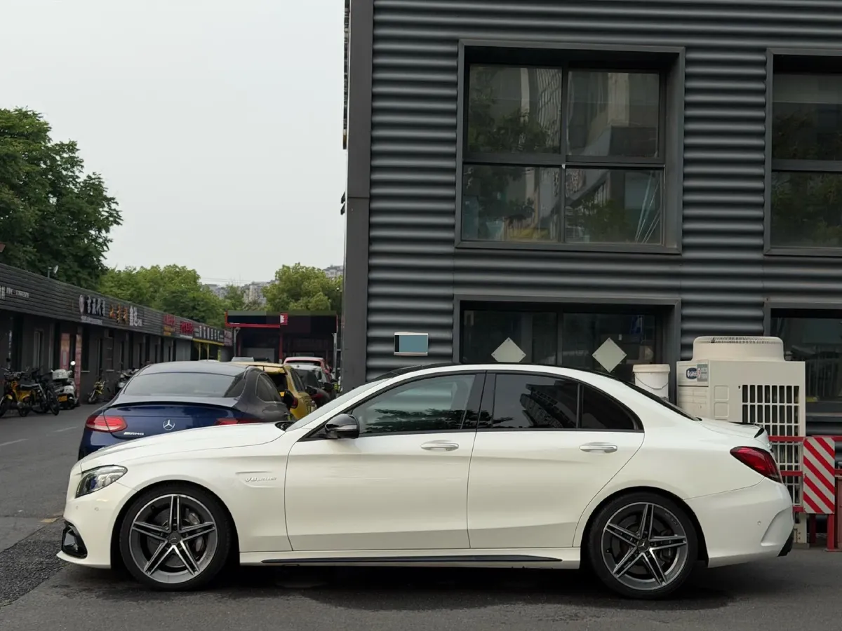 2019 Mercedes-Benz C AMG 4.0T 476HP V8 9AT,autocango,china used car exporter,china ev exporter,chinese used car exporter,chinese used ev exporter