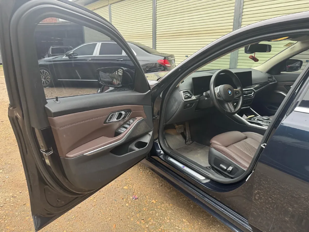2023 BMW 3 Series 2.0T 156HP L4 8AT,autocango,china used car exporter,china ev exporter,chinese used car exporter,chinese used ev exporter