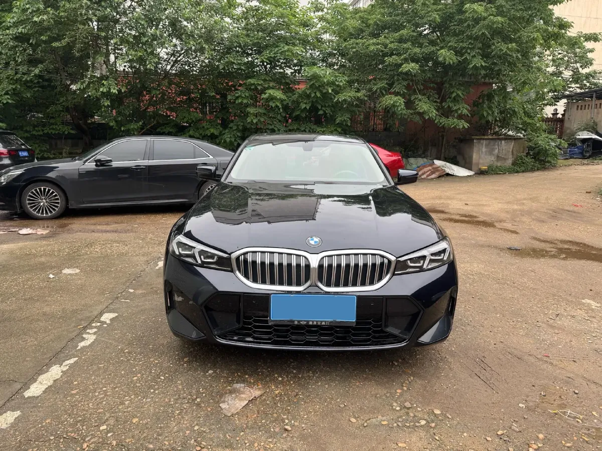 2023 BMW 3 Series 2.0T 156HP L4 8AT,autocango,china used car exporter,china ev exporter,chinese used car exporter,chinese used ev exporter