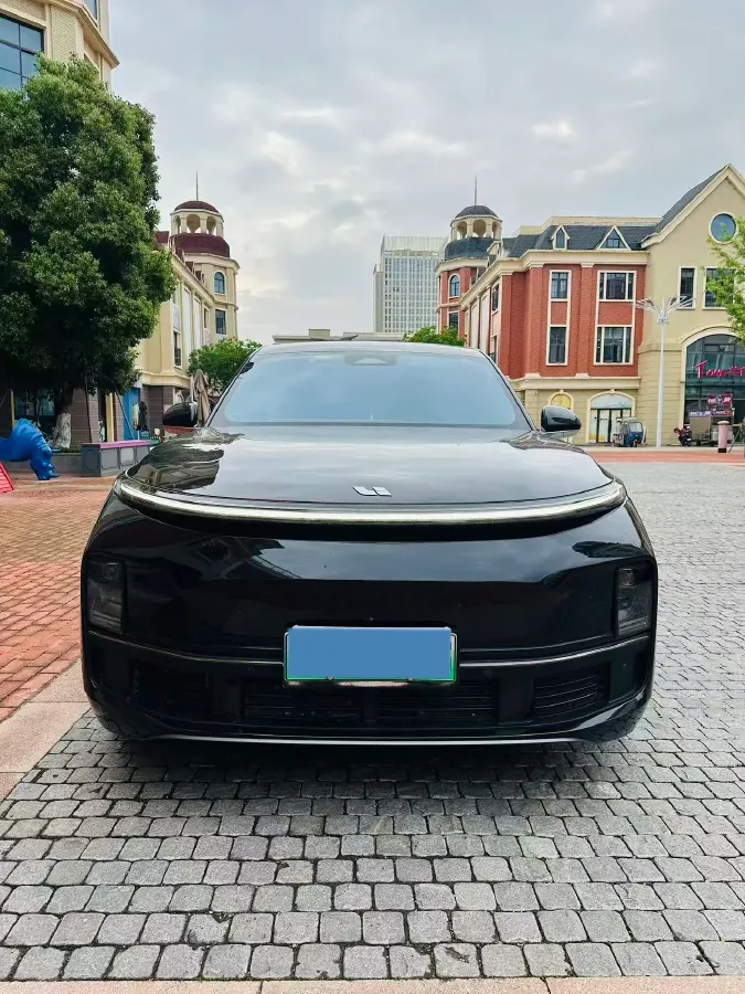 2023 Li L8 Range Extended 154HP REEV 40.9KWH,autocango,china used car exporter,china ev exporter,chinese used car exporter,chinese used ev exporter