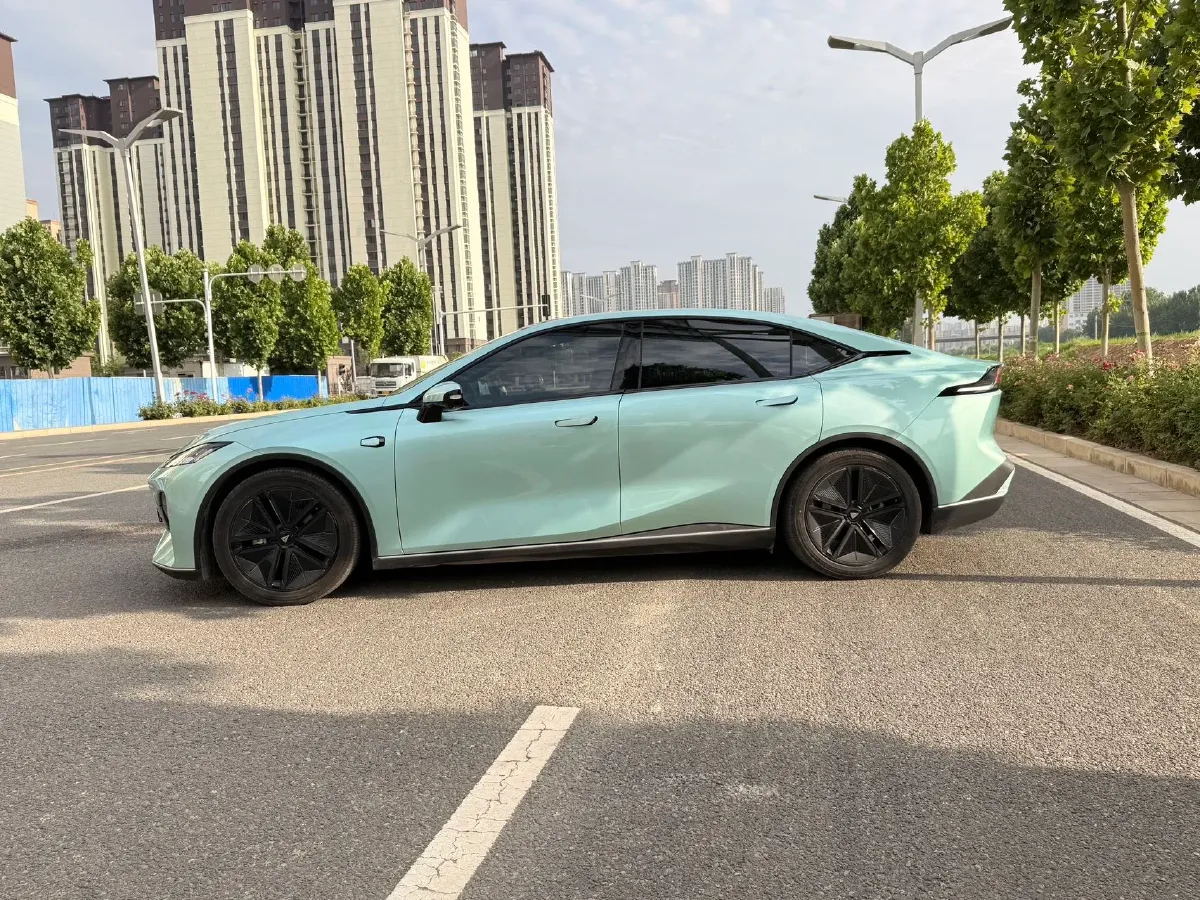 2022 DongFeng Forthing LingZhi EV BEV 68.4KWH,autocango,china used car exporter,china ev exporter,chinese used car exporter,chinese used ev exporter