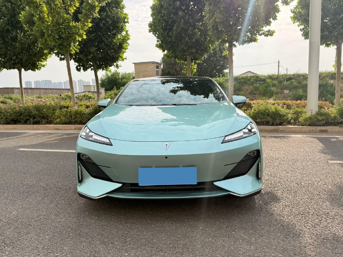 2022 DongFeng Forthing LingZhi EV BEV 68.4KWH,autocango,china used car exporter,china ev exporter,chinese used car exporter,chinese used ev exporter