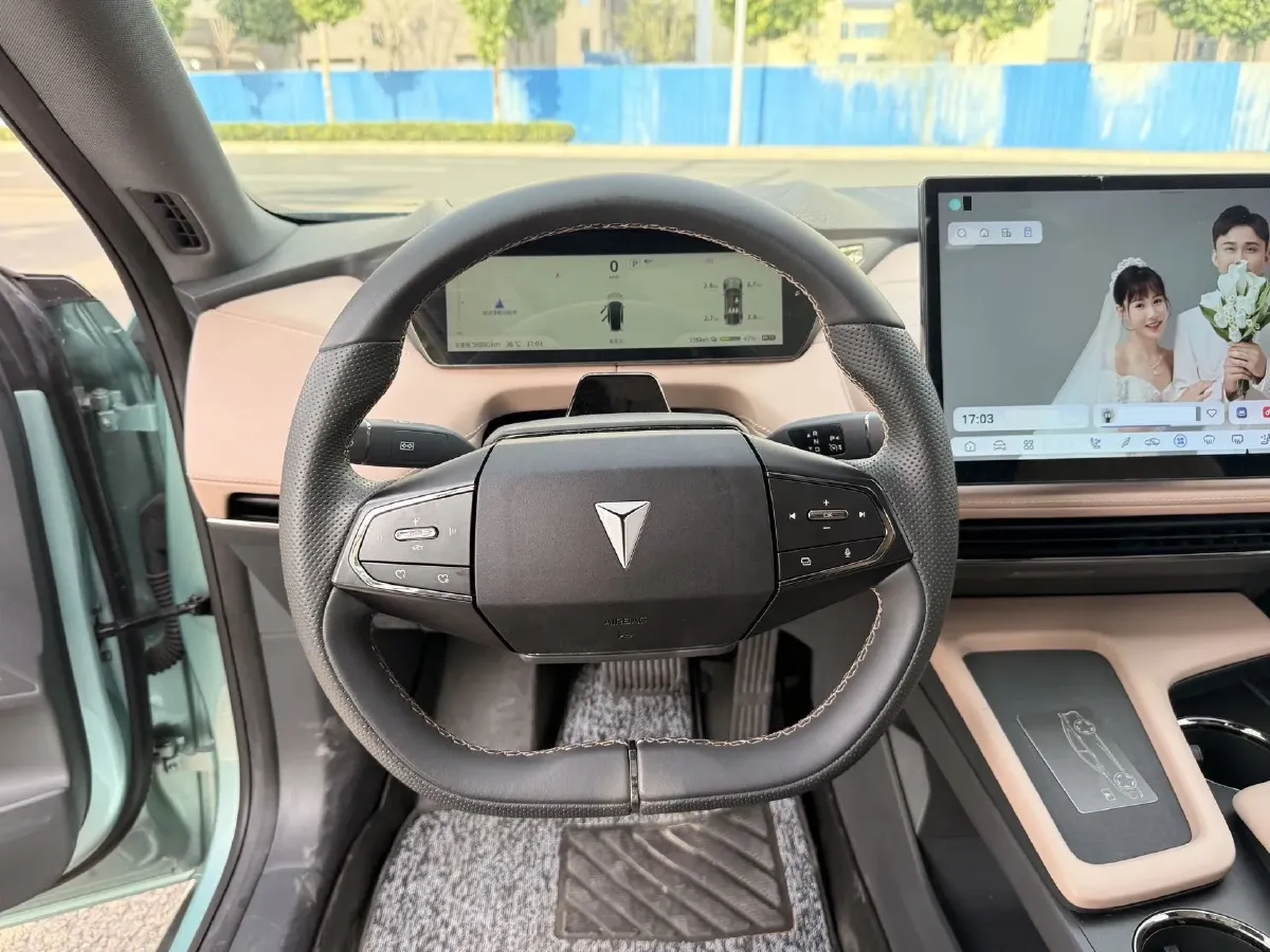 2022 DongFeng Forthing LingZhi EV BEV 68.4KWH,autocango,china used car exporter,china ev exporter,chinese used car exporter,chinese used ev exporter