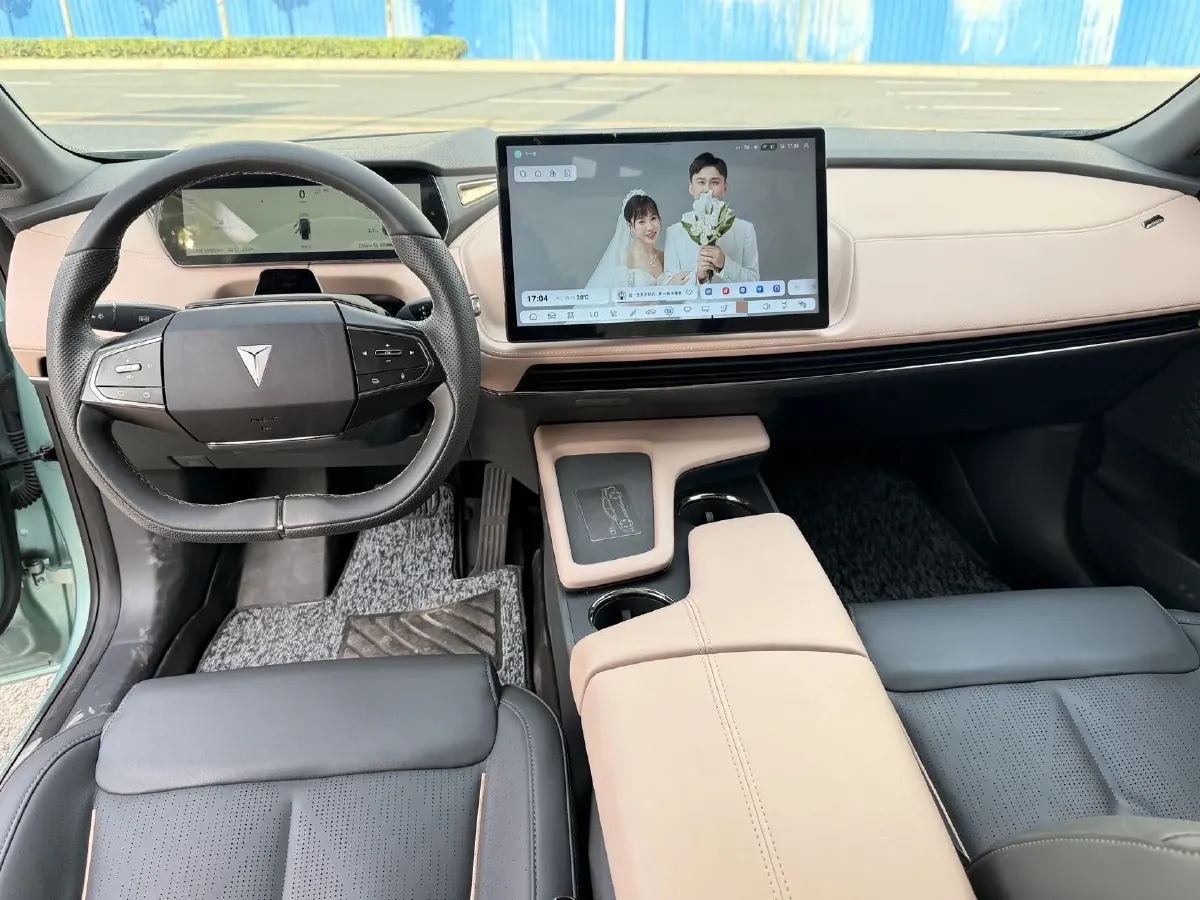 2022 DongFeng Forthing LingZhi EV BEV 68.4KWH,autocango,china used car exporter,china ev exporter,chinese used car exporter,chinese used ev exporter