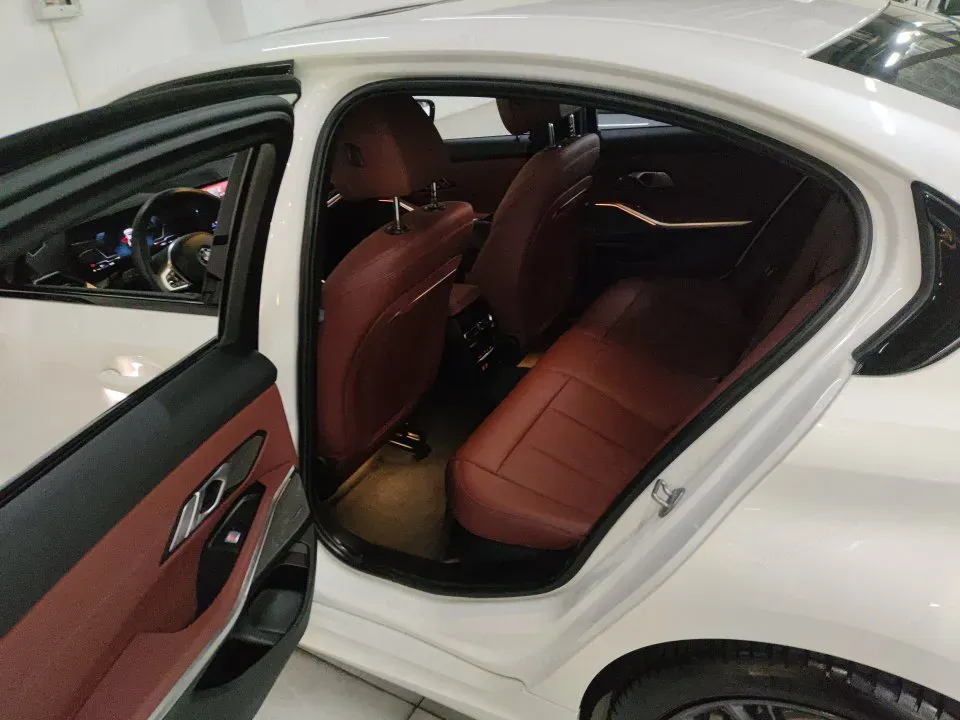 2023 BMW 3 Series 2.0T 184HP L4 8AT,autocango,china used car exporter,china ev exporter,chinese used car exporter,chinese used ev exporter