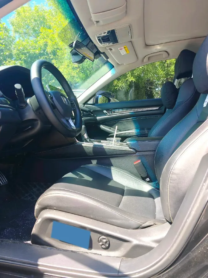 2022 Honda Accord 1.5T 194HP L4 CVT,autocango,china used car exporter,china ev exporter,chinese used car exporter,chinese used ev exporter