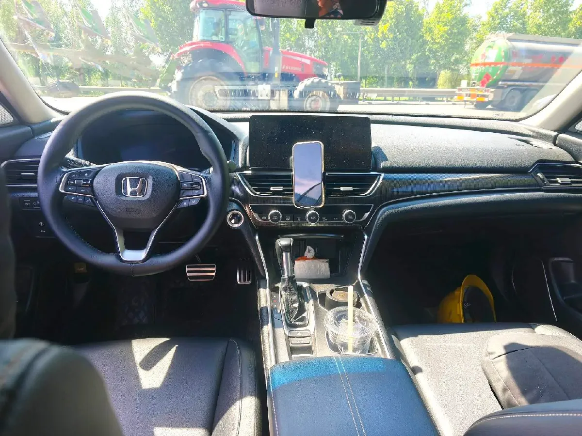 2022 Honda Accord 1.5T 194HP L4 CVT,autocango,china used car exporter,china ev exporter,chinese used car exporter,chinese used ev exporter