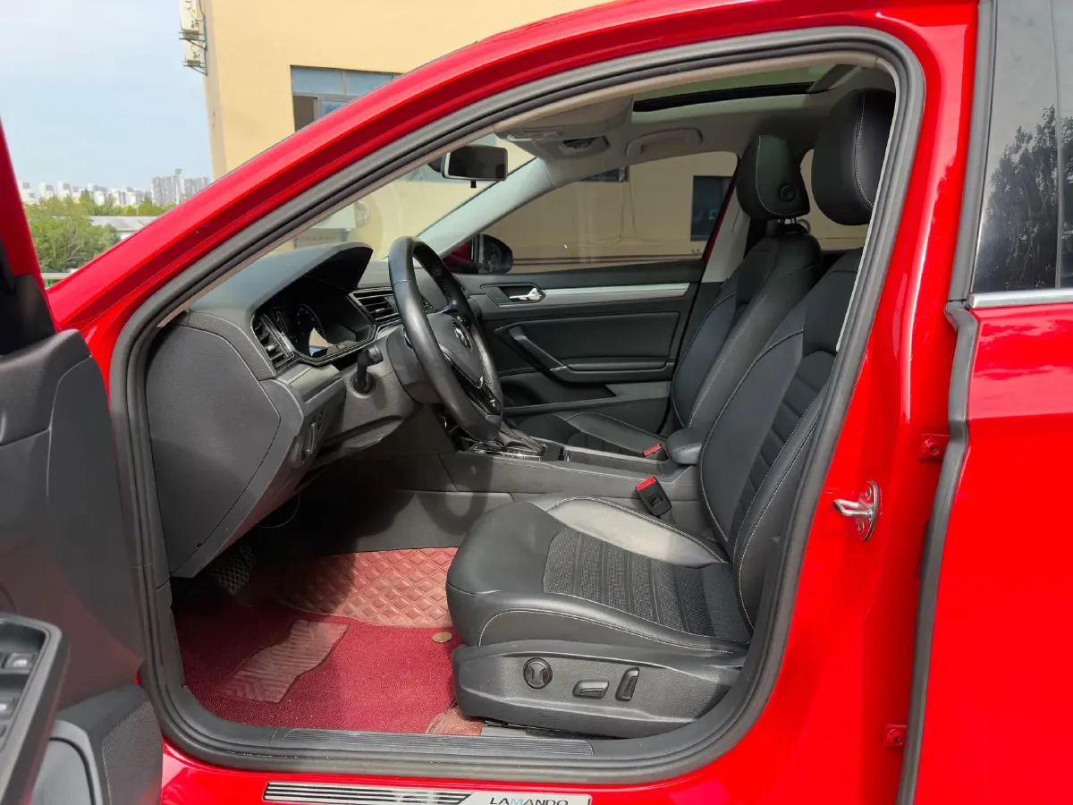 2019 Volkswagen Passat 1.4T 150HP L4 7DCT,autocango,china used car exporter,china ev exporter,chinese used car exporter,chinese used ev exporter