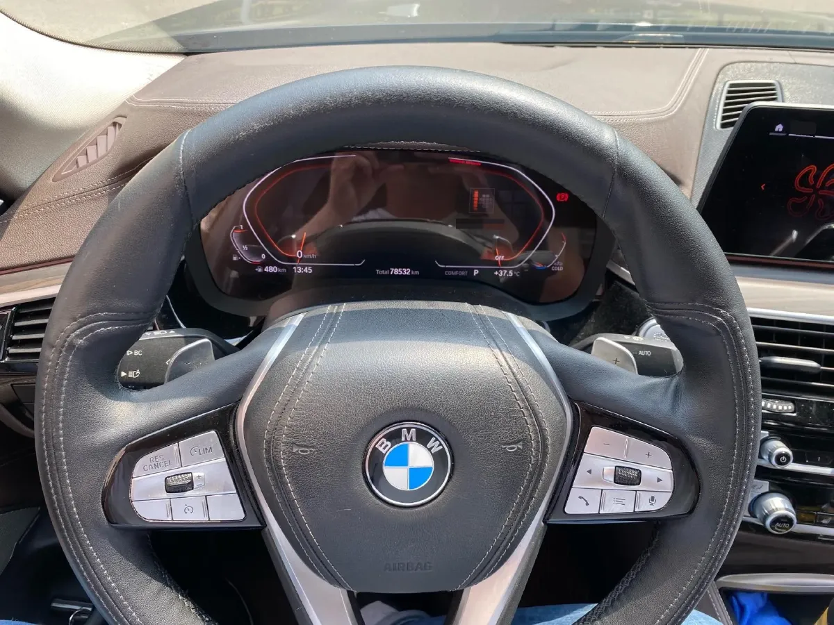 2020 BMW 5 Series 2.0T 252HP L4 8AT,autocango,china used car exporter,china ev exporter,chinese used car exporter,chinese used ev exporter