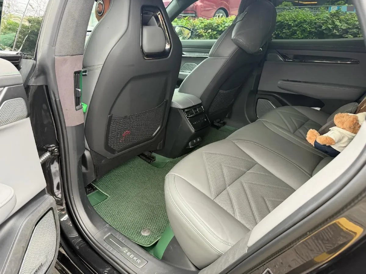 2021 Zeekr 001 BEV 86KWH,autocango,china used car exporter,china ev exporter,chinese used car exporter,chinese used ev exporter