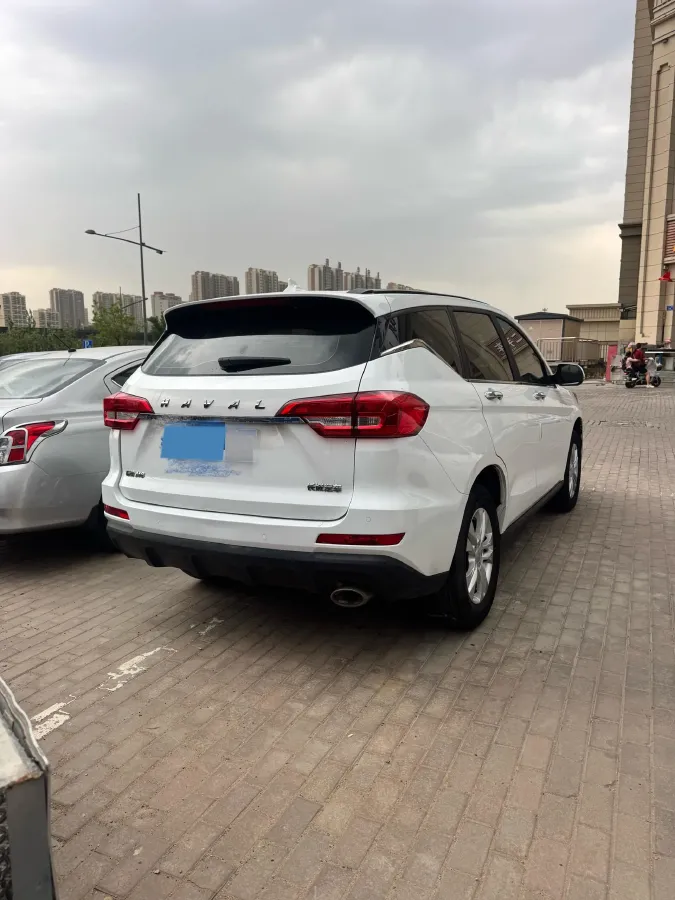 2019 Haval M6 1.5T 150HP L4 7DCT,autocango,china used car exporter,china ev exporter,chinese used car exporter,chinese used ev exporter