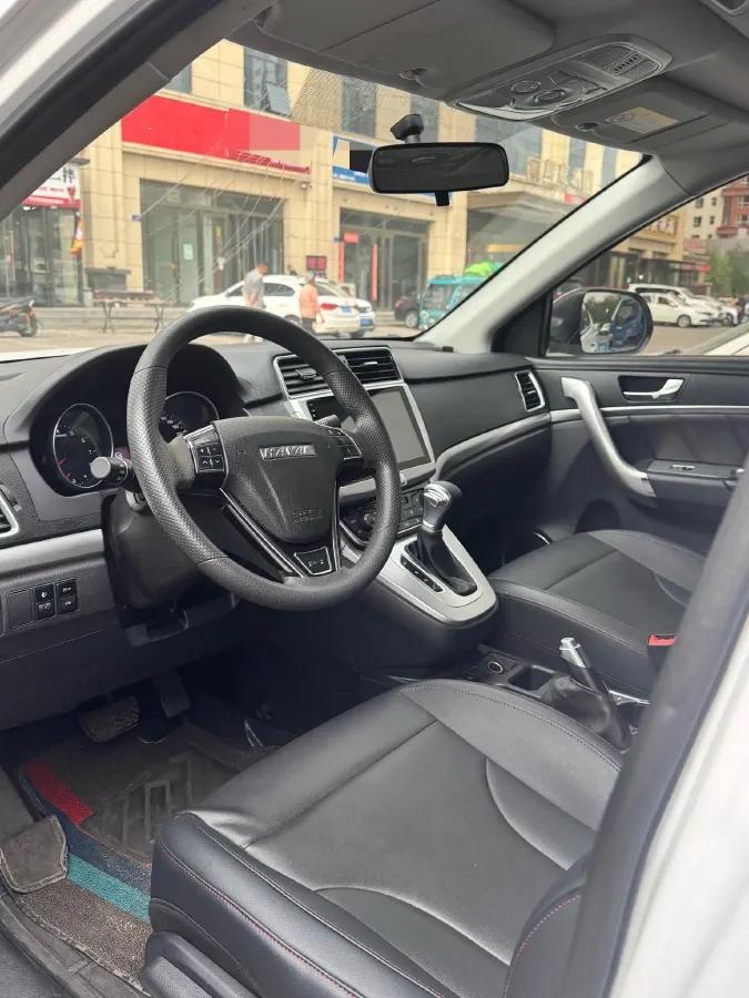 2019 Haval M6 1.5T 150HP L4 7DCT,autocango,china used car exporter,china ev exporter,chinese used car exporter,chinese used ev exporter