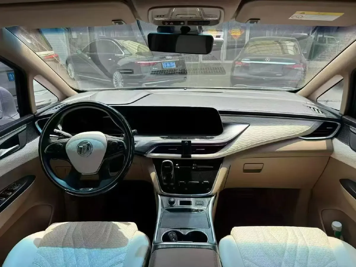 2021 Buick GL8 2.0T 237HP L4 9AT,autocango,china used car exporter,china ev exporter,chinese used car exporter,chinese used ev exporter
