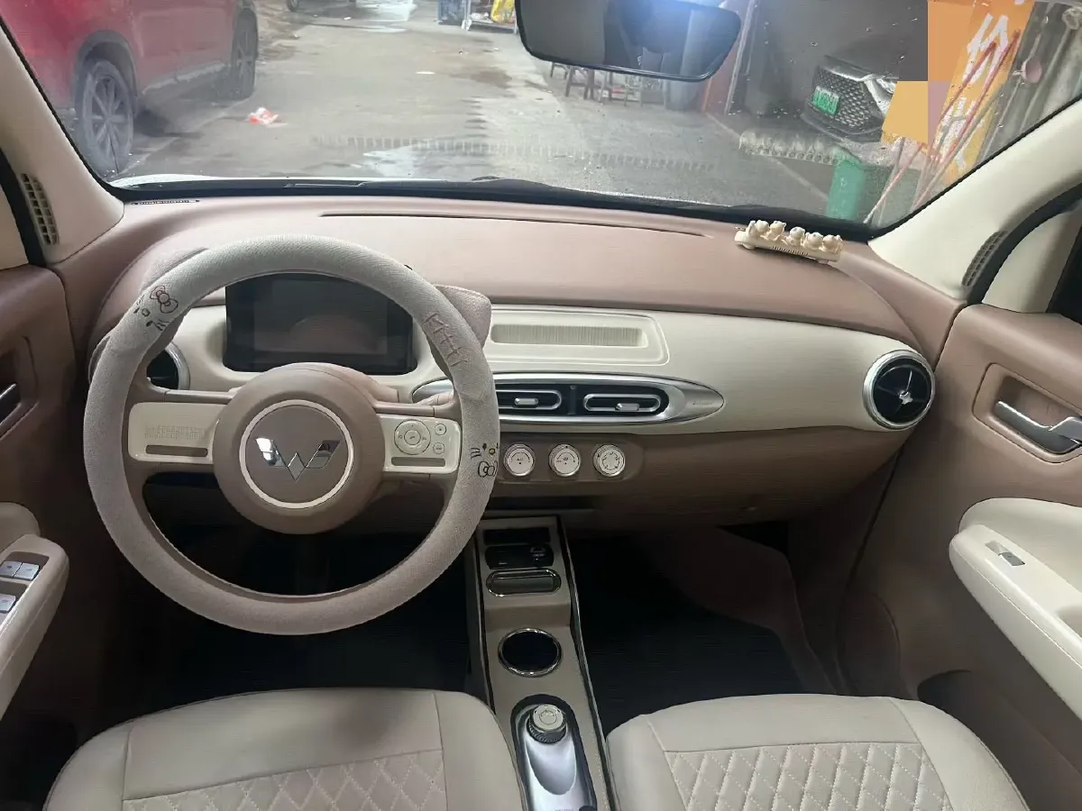 2025 WuLing HongGuang MINI EV BEV 16.2KWH,autocango,china used car exporter,china ev exporter,chinese used car exporter,chinese used ev exporter