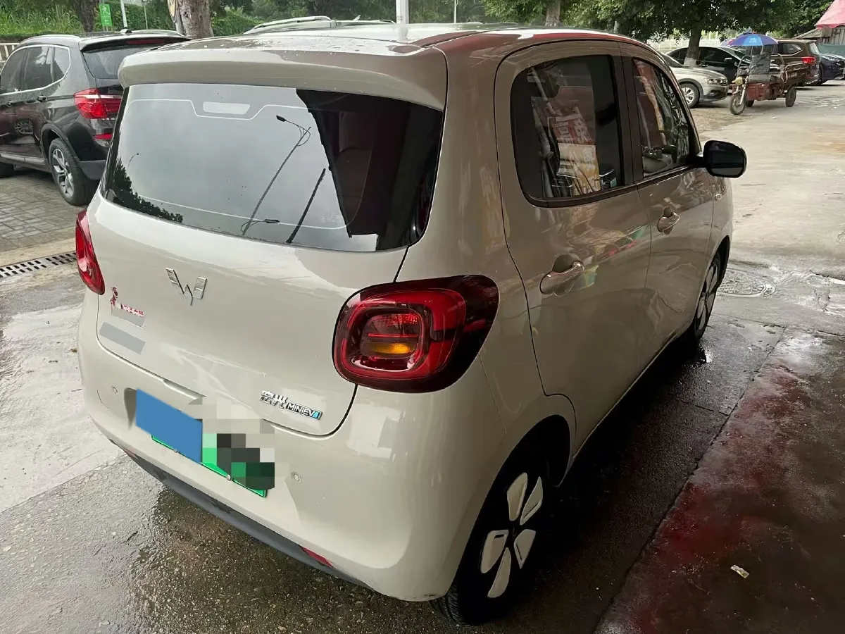 2025 WuLing HongGuang MINI EV BEV 16.2KWH,autocango,china used car exporter,china ev exporter,chinese used car exporter,chinese used ev exporter