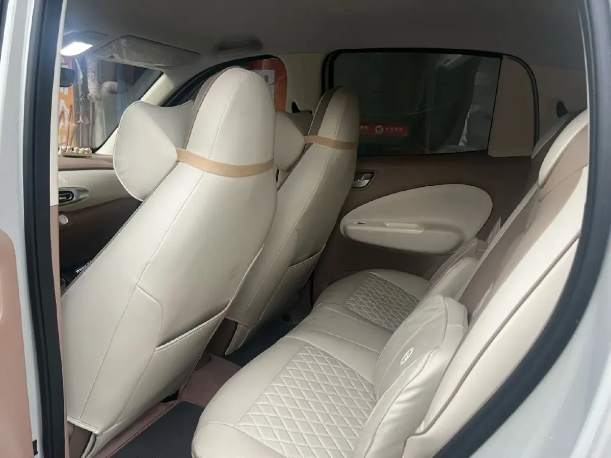 2025 WuLing HongGuang MINI EV BEV 16.2KWH,autocango,china used car exporter,china ev exporter,chinese used car exporter,chinese used ev exporter