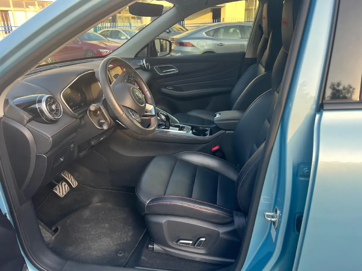 2021 LYNK&CO 02 Hatchback 2.0T 254HP L4 8AT,autocango,china used car exporter,china ev exporter,chinese used car exporter,chinese used ev exporter