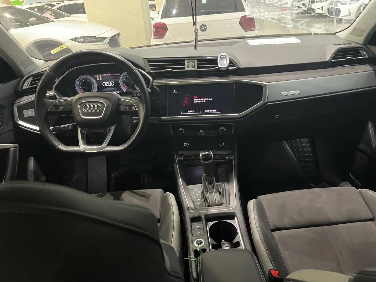 2023 Audi Q3 1.4T 150HP L4 7DCT,autocango,china used car exporter,china ev exporter,chinese used car exporter,chinese used ev exporter