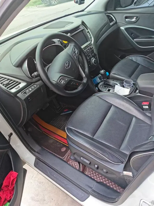 2017 Hyundai Santafe 2.0T 245HP L4 6AT,autocango,china used car exporter,china ev exporter,chinese used car exporter,chinese used ev exporter