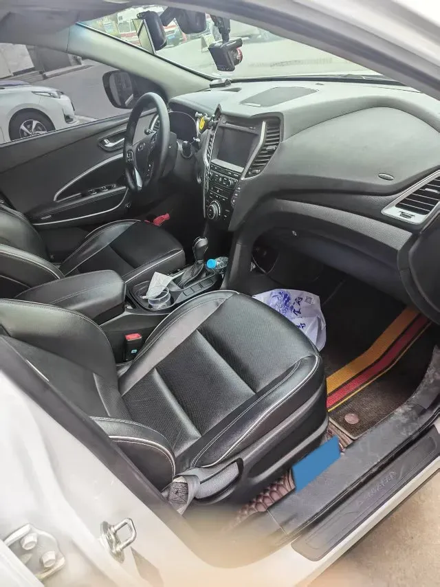 2017 Hyundai Santafe 2.0T 245HP L4 6AT,autocango,china used car exporter,china ev exporter,chinese used car exporter,chinese used ev exporter