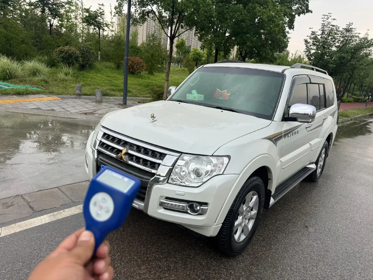 2018 Mitsubishi Pajero 3.0L 174HP V6 5AT,autocango,china used car exporter,china ev exporter,chinese used car exporter,chinese used ev exporter