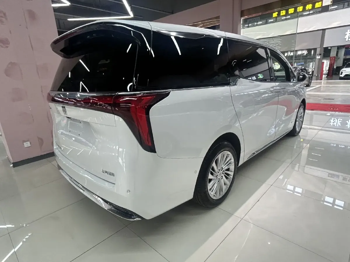 2025 Buick Century 2.0T 237HP L4 9AT,autocango,china used car exporter,china ev exporter,chinese used car exporter,chinese used ev exporter