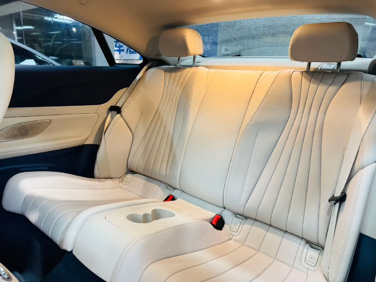 2021 Mercedes-Benz E Class 1.5T 184HP L4 9AT,autocango,china used car exporter,china ev exporter,chinese used car exporter,chinese used ev exporter