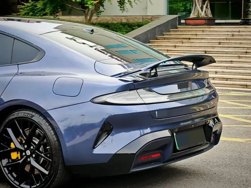 2024 MI SU7 BEV 101KWH,autocango,china used car exporter,china ev exporter,chinese used car exporter,chinese used ev exporter
