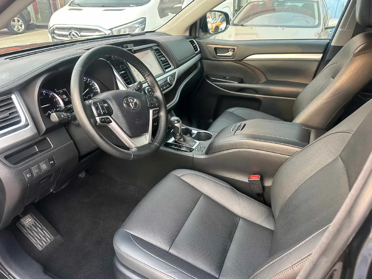 2019 Lincoln MKC 2.0T 203HP L4 6AT,autocango,china used car exporter,china ev exporter,chinese used car exporter,chinese used ev exporter