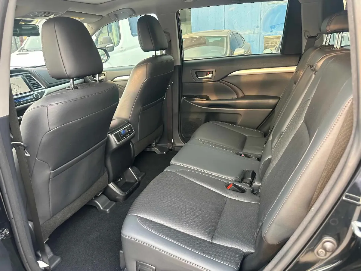 2019 Lincoln MKC 2.0T 203HP L4 6AT,autocango,china used car exporter,china ev exporter,chinese used car exporter,chinese used ev exporter