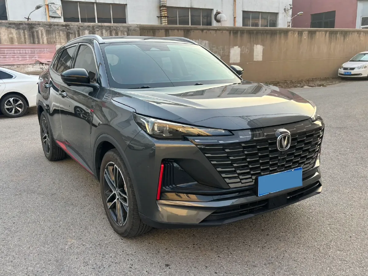 2022 ChangAn CS55 Plus 1.5T 180HP L4 7DCT,autocango,china used car exporter,china ev exporter,chinese used car exporter,chinese used ev exporter