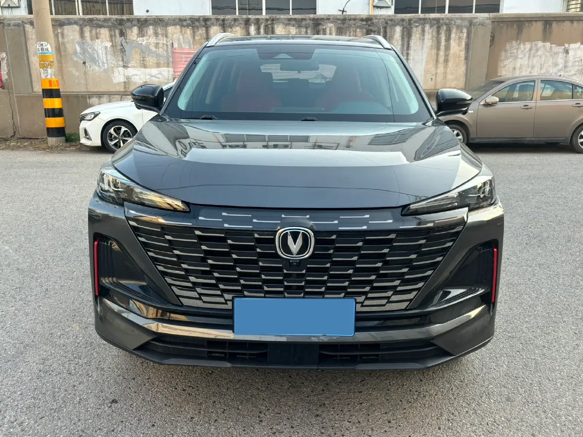 2022 ChangAn CS55 Plus 1.5T 180HP L4 7DCT,autocango,china used car exporter,china ev exporter,chinese used car exporter,chinese used ev exporter