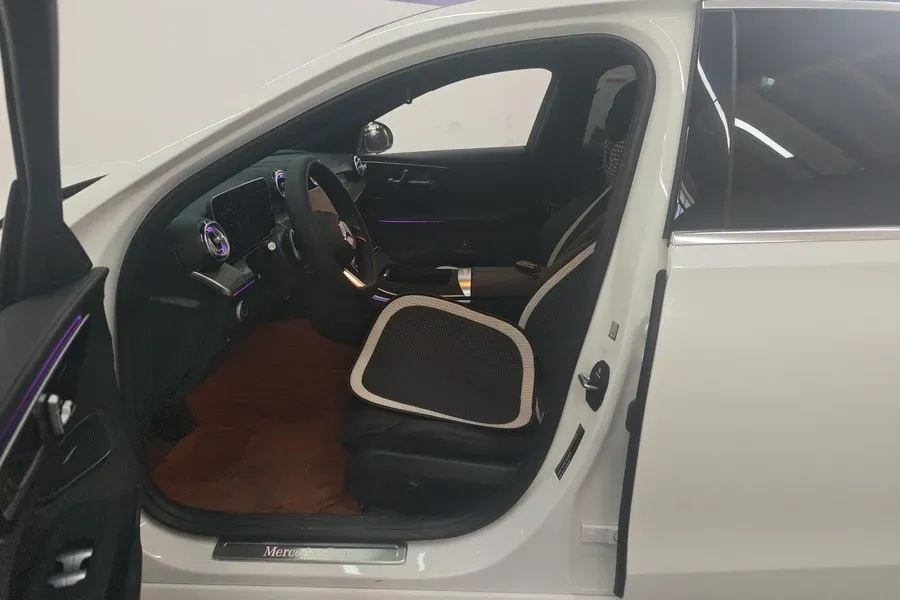 2024 Mercedes-Benz C Class 1.5T 204HP L4 9AT,autocango,china used car exporter,china ev exporter,chinese used car exporter,chinese used ev exporter