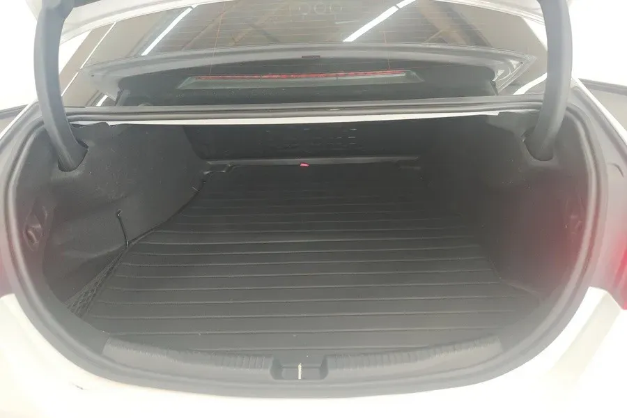 2024 Mercedes-Benz C Class 1.5T 204HP L4 9AT,autocango,china used car exporter,china ev exporter,chinese used car exporter,chinese used ev exporter