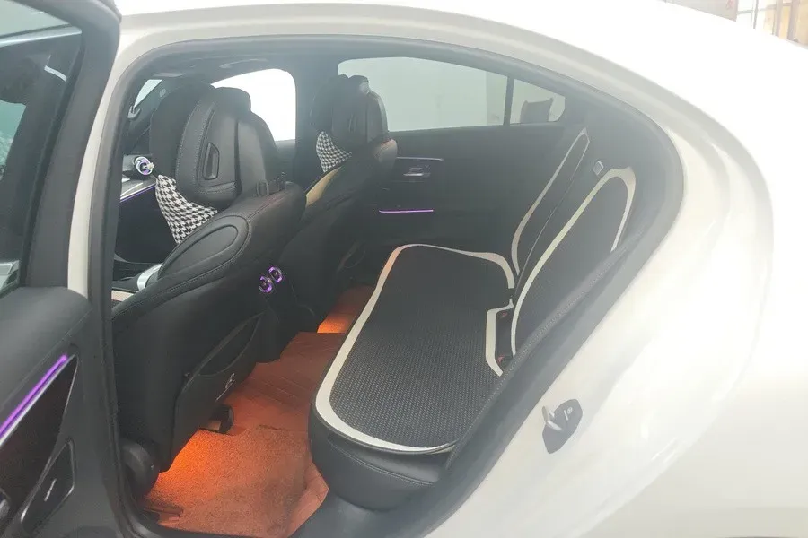 2024 Mercedes-Benz C Class 1.5T 204HP L4 9AT,autocango,china used car exporter,china ev exporter,chinese used car exporter,chinese used ev exporter
