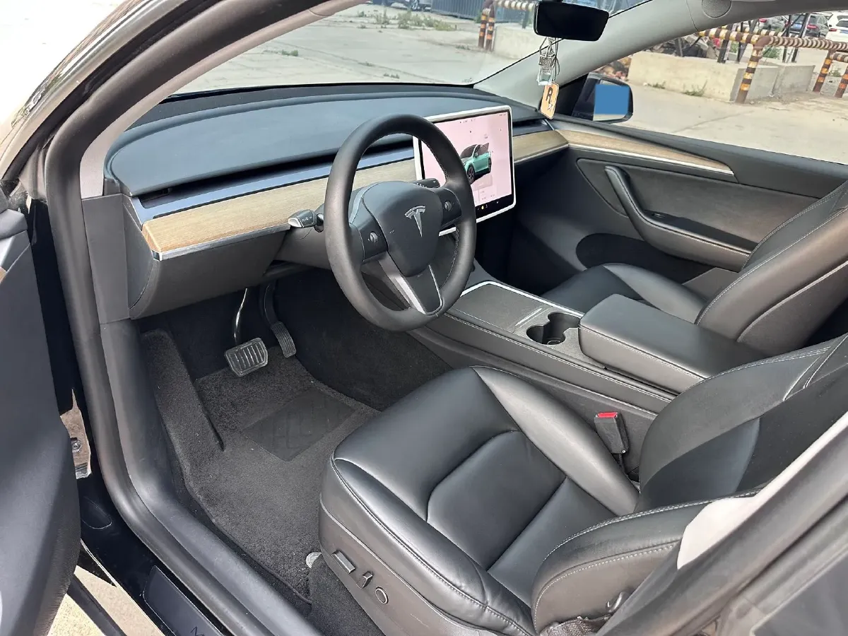 2022 Tesla Model Y BEV 60KWH,autocango,china used car exporter,china ev exporter,chinese used car exporter,chinese used ev exporter