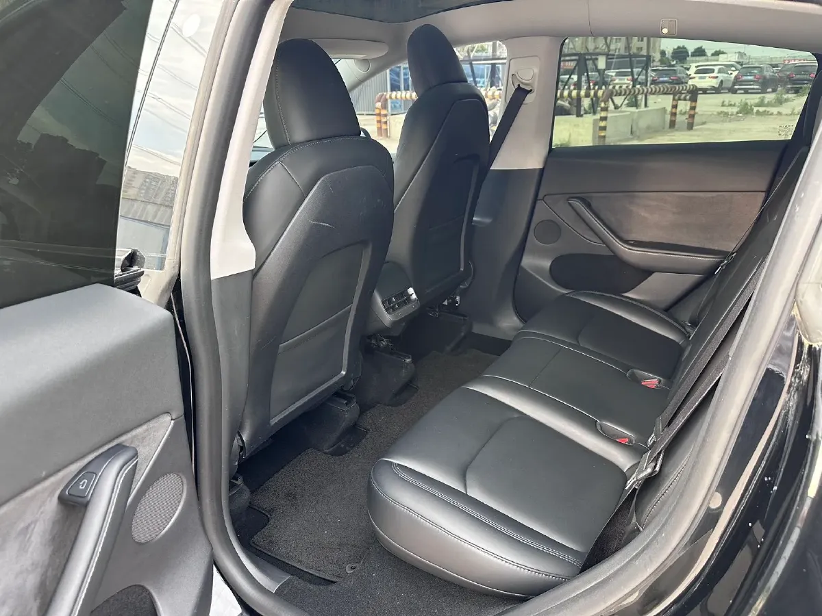 2022 Tesla Model Y BEV 60KWH,autocango,china used car exporter,china ev exporter,chinese used car exporter,chinese used ev exporter