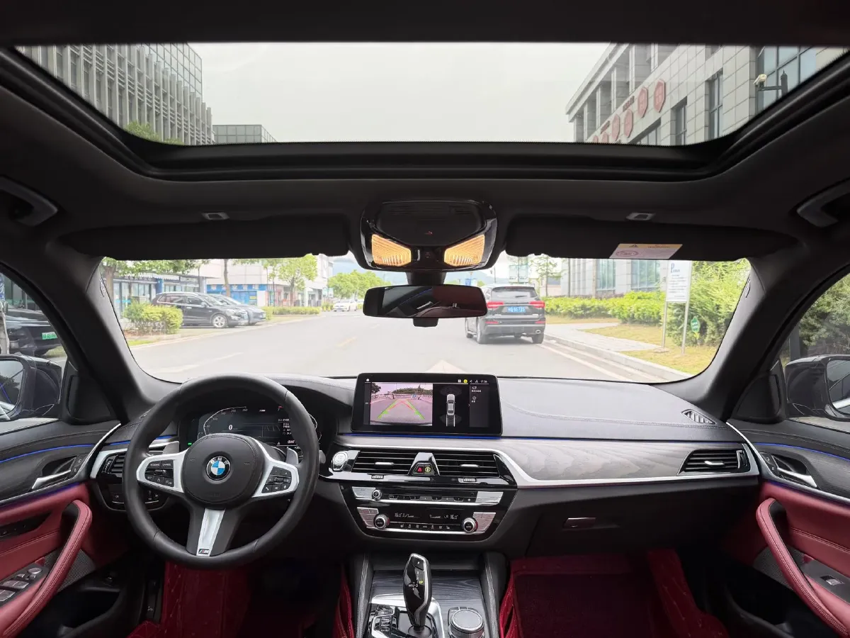 2021 BMW 5 Series 2.0T 252HP L4 8AT,autocango,china used car exporter,china ev exporter,chinese used car exporter,chinese used ev exporter