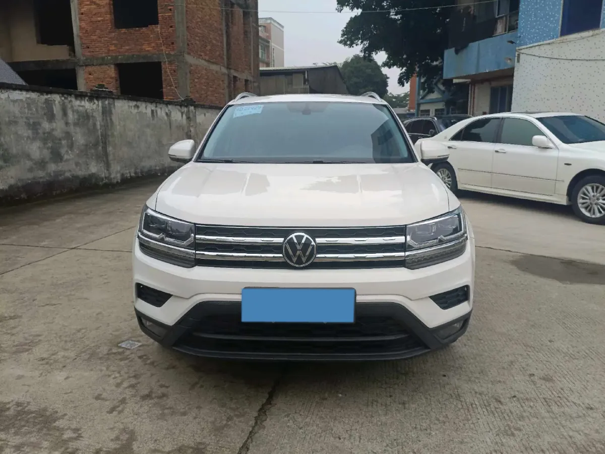 2019 MINI MINI 1.5T 102HP L3 7DCT,autocango,china used car exporter,china ev exporter,chinese used car exporter,chinese used ev exporter