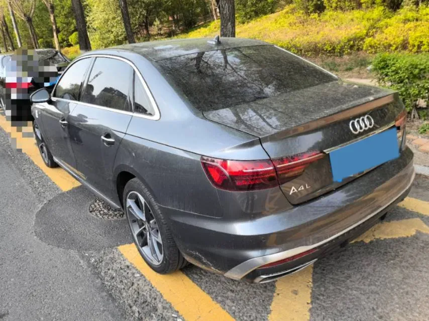 2020 Audi A4L 2.0T 190HP L4 7DCT,autocango,china used car exporter,china ev exporter,chinese used car exporter,chinese used ev exporter
