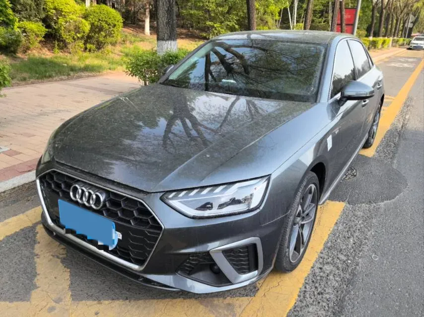 2020 Audi A4L 2.0T 190HP L4 7DCT,autocango,china used car exporter,china ev exporter,chinese used car exporter,chinese used ev exporter