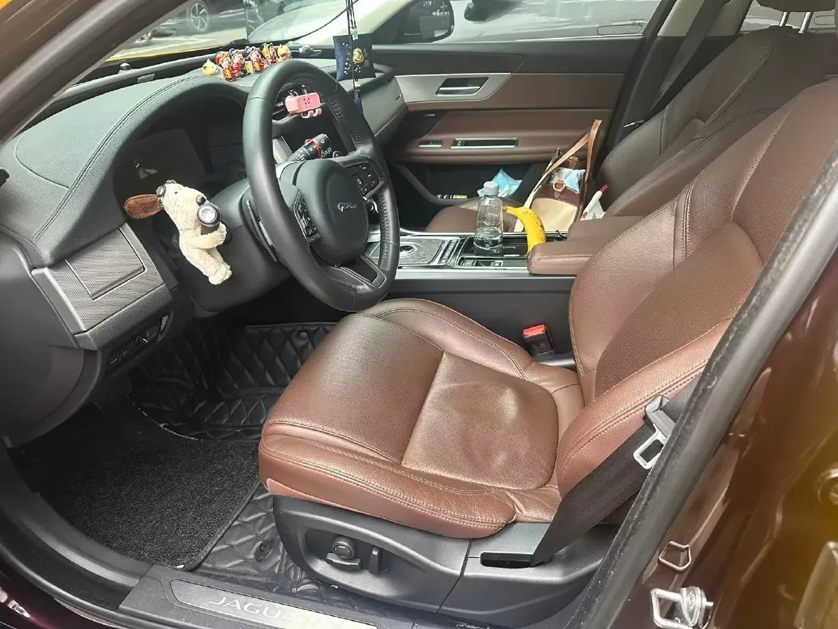 2020 Jaguar XFL 2.0T 250HP L4 8AT,autocango,china used car exporter,china ev exporter,chinese used car exporter,chinese used ev exporter