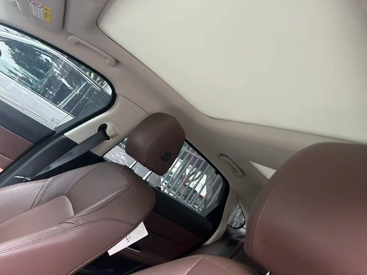 2020 Jaguar XFL 2.0T 250HP L4 8AT,autocango,china used car exporter,china ev exporter,chinese used car exporter,chinese used ev exporter