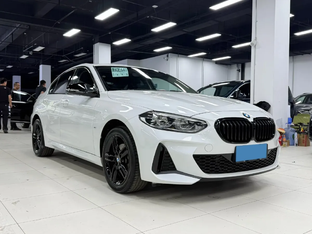 2022 BMW 1 Series 1.5T 140HP L3 7DCT,autocango,china used car exporter,china ev exporter,chinese used car exporter,chinese used ev exporter