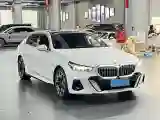 2024 BMW 5 Series 2.0T 258HP L4 8AT