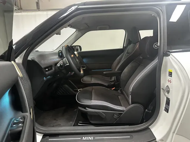 2025 MINI COOPER BEV 51.5KWH,autocango,china used car exporter,china ev exporter,chinese used car exporter,chinese used ev exporter