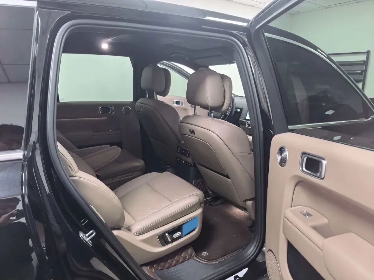 2025 Li L9 Range Extended 154HP REEV,autocango,china used car exporter,china ev exporter,chinese used car exporter,chinese used ev exporter