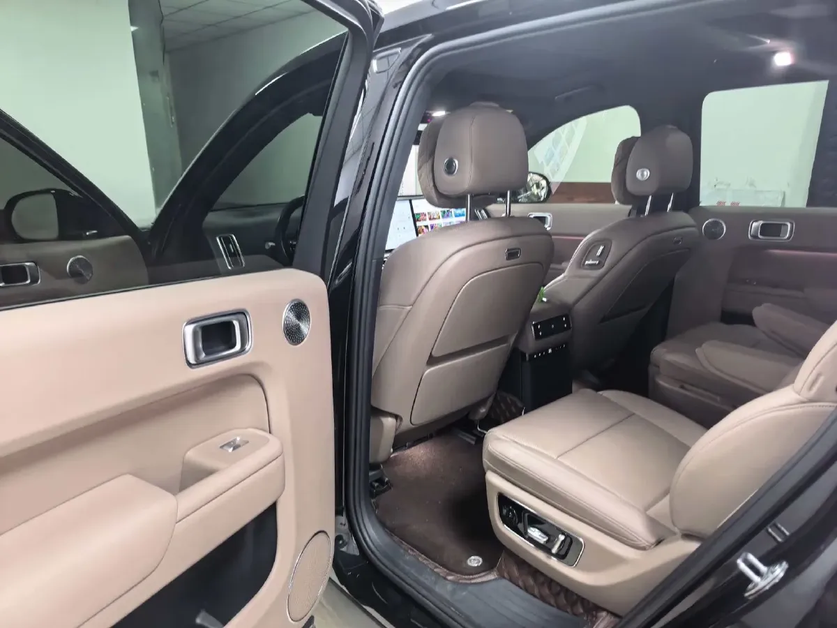 2025 Li L9 Range Extended 154HP REEV,autocango,china used car exporter,china ev exporter,chinese used car exporter,chinese used ev exporter
